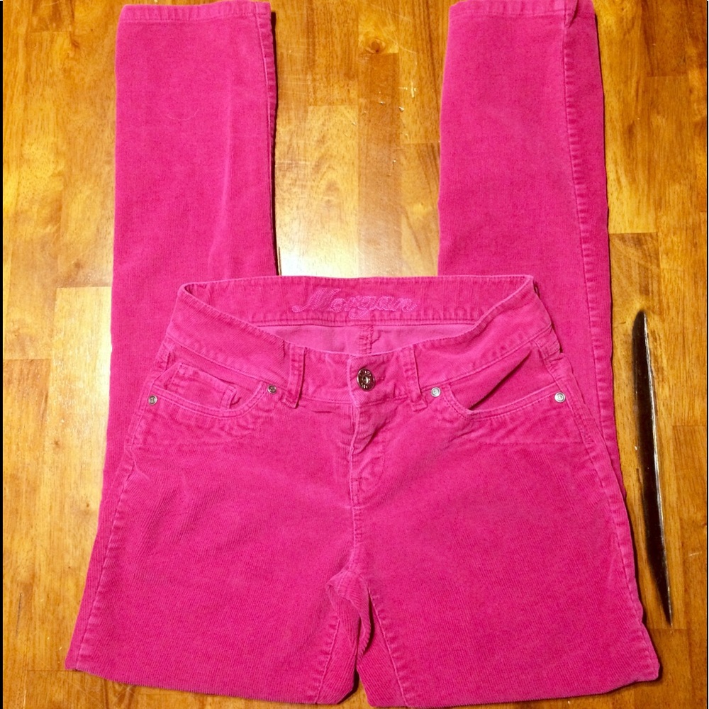 Delia’s Morgan skinny corduroys, size 2 (EUC)
